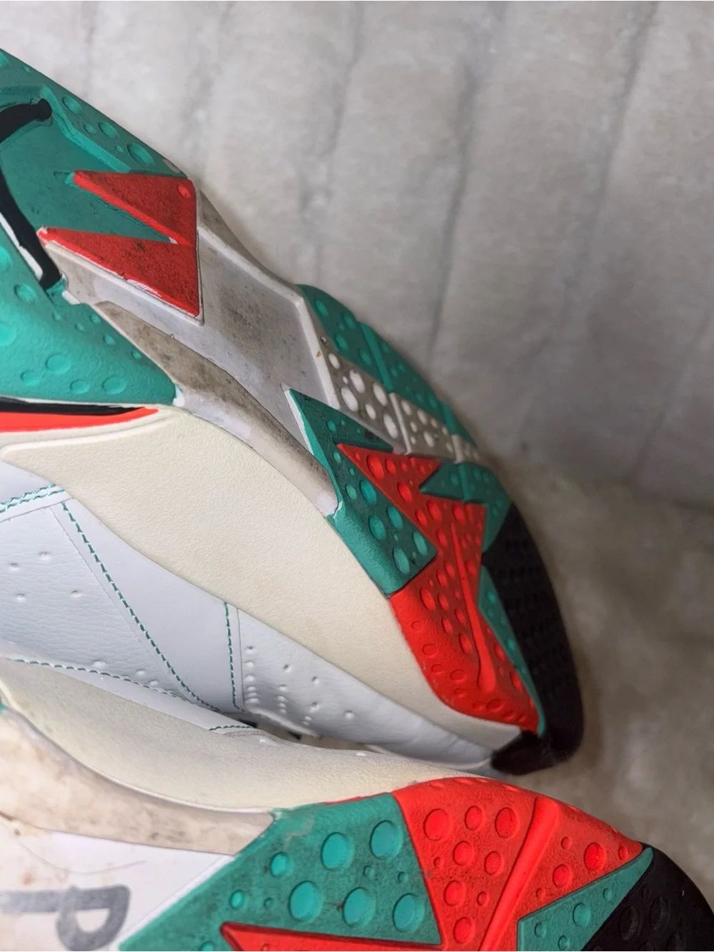 Jordan sneakers white